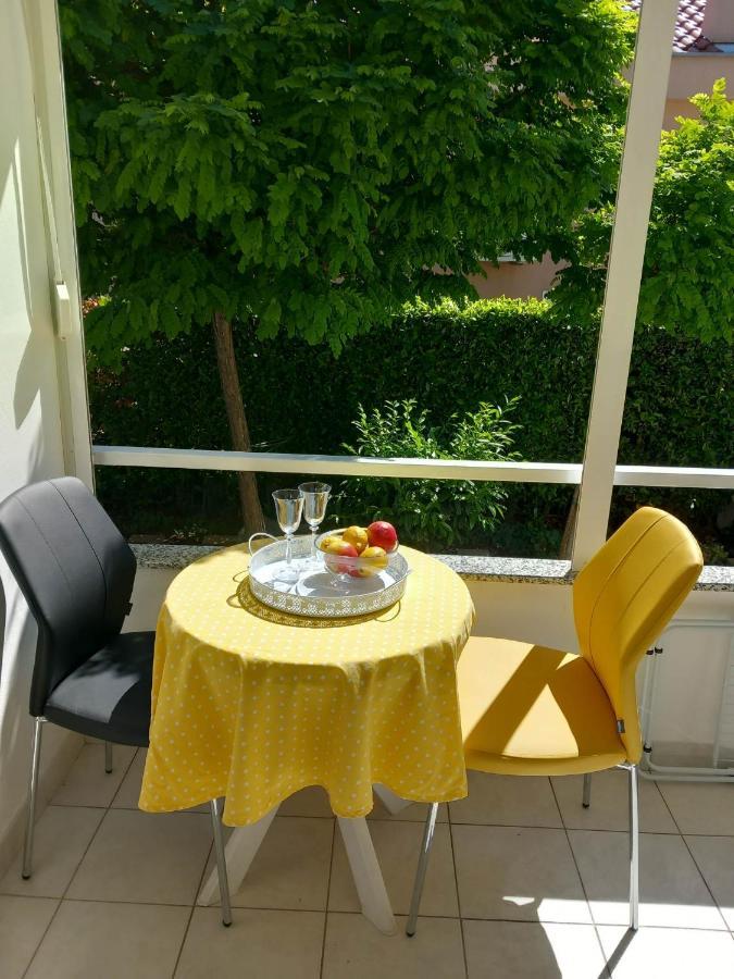 Studio Apartman Marija Petrcane Exterior foto